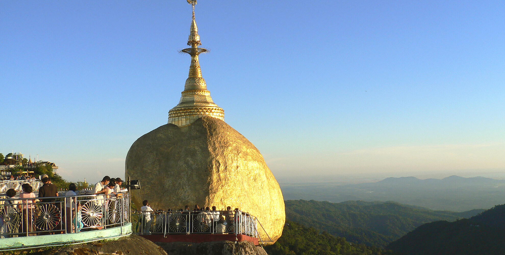 Goldener Felsen in Myanmar